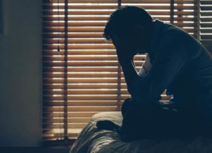 Asocian problemas de próstata con trastornos del sueño y depresión